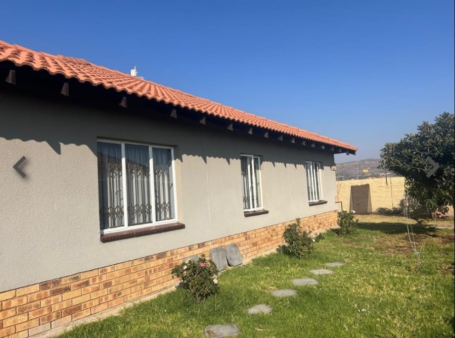 3 Bedroom Property for Sale in Waterkloof Hill Estate North West